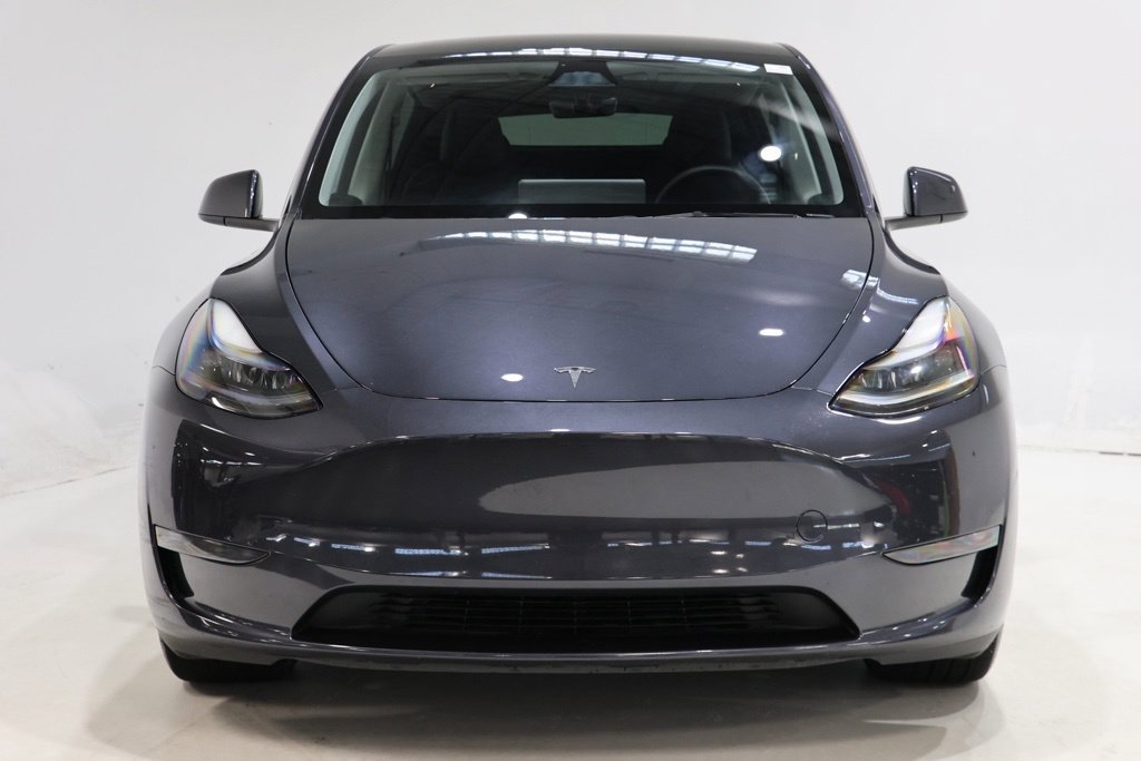 Used 2024 Tesla Model Y Long Range AWD/4WD image 2