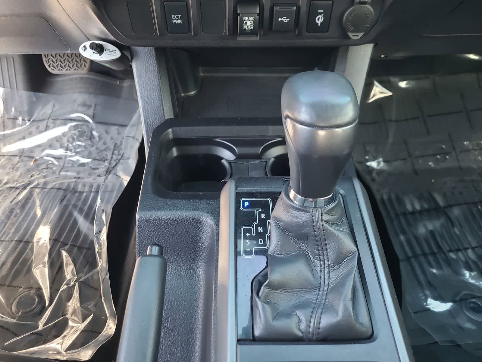 Used 2021 Toyota Tacoma TRD Off-Road AWD/4WD image 25