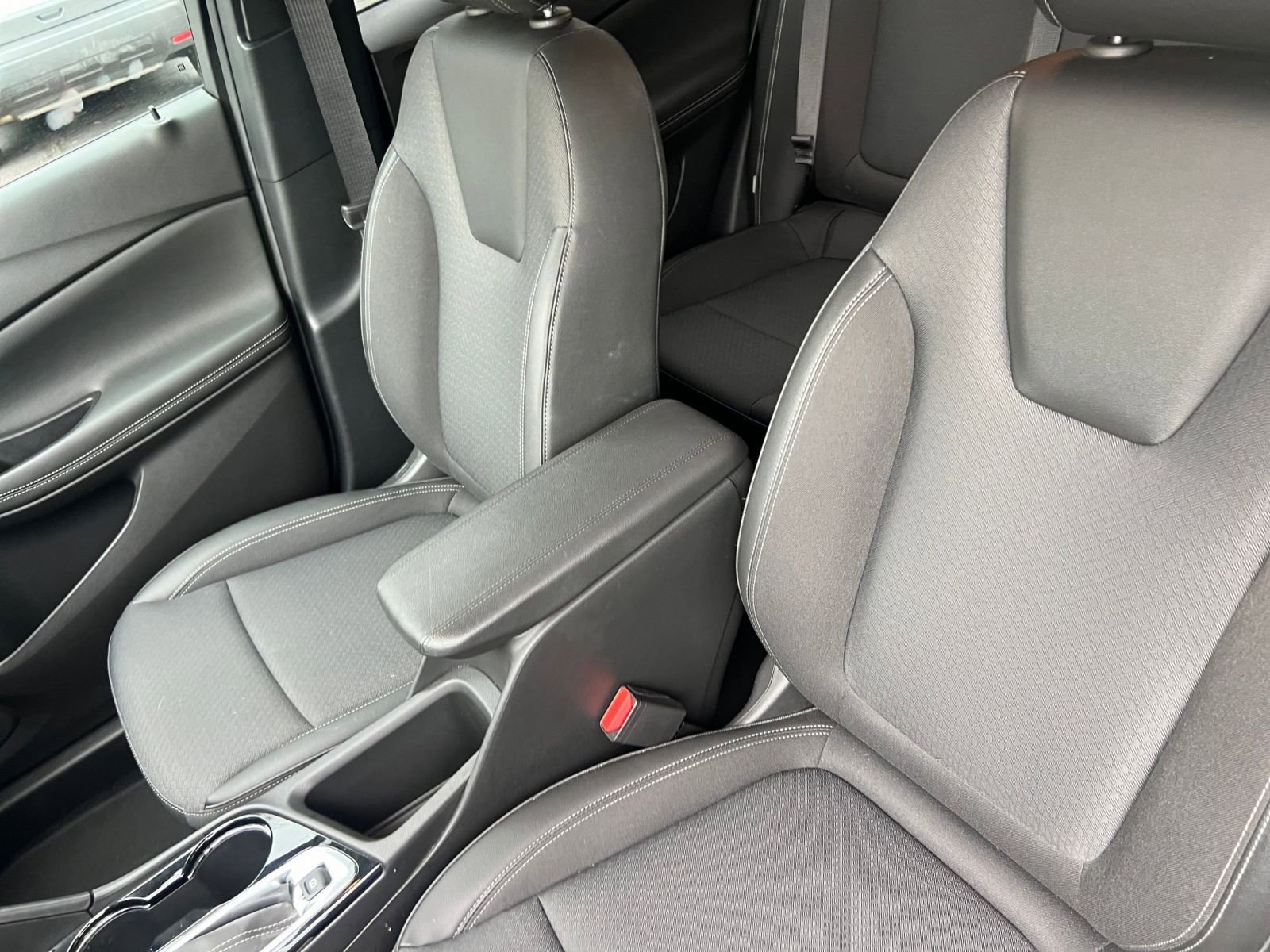 Used 2025 Buick Encore GX Preferred image 31