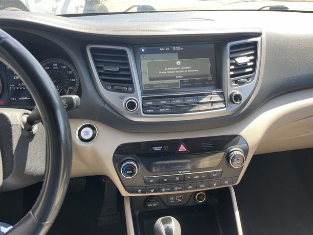 Used 2016 Hyundai Tucson Limited w/ Option Group 03 AWD/4WD image 27