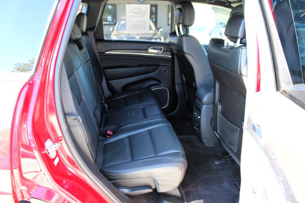 Used 2015 Jeep Grand Cherokee Summit w/ Platinum Series Group AWD/4WD image 22