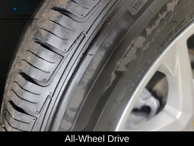 Used 2024 Chevrolet Equinox LT AWD/4WD image 12