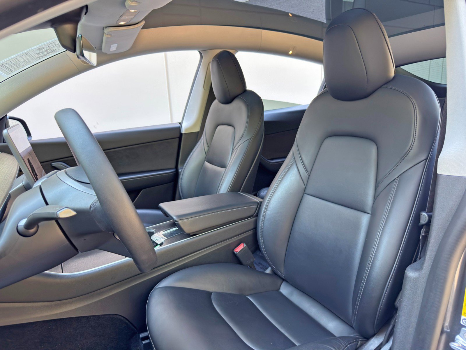 Used 2021 Tesla Model Y Long Range image 34