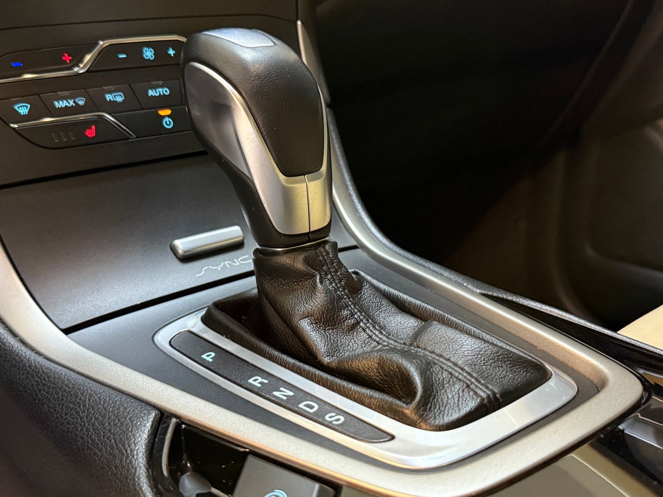 Used 2015 Ford Edge SEL w/ Equipment Group 201A image 15