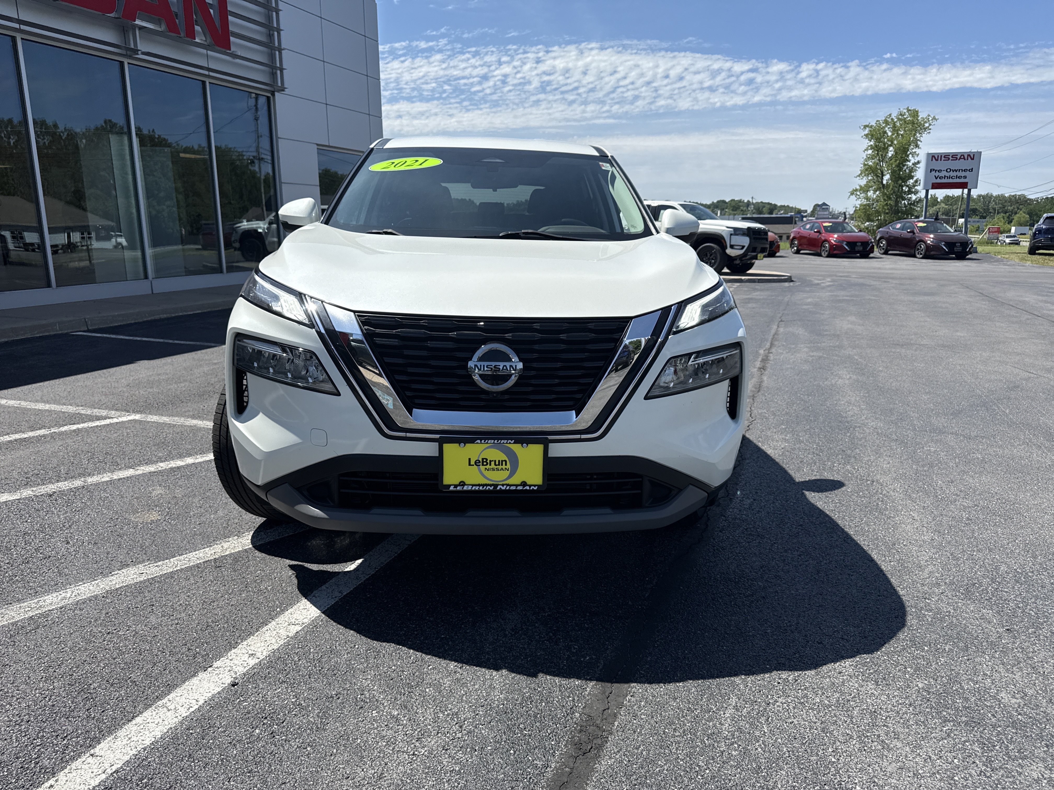 Used 2021 Nissan Rogue SV AWD/4WD image 18