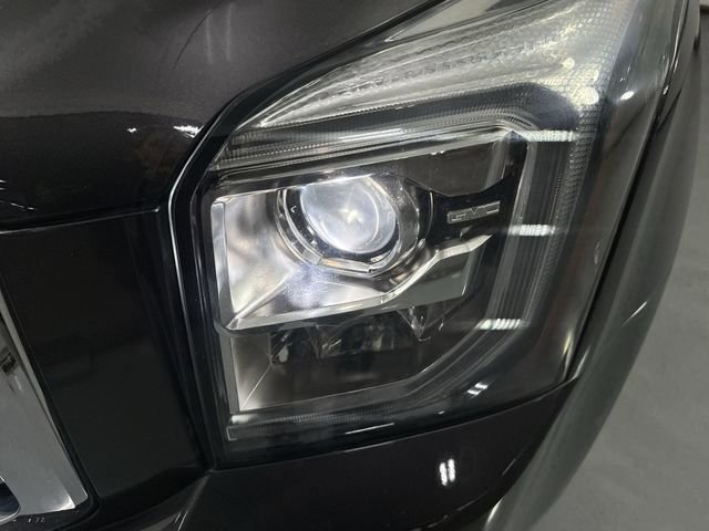 Used 2017 GMC Yukon Denali w/ Open Road Package image 29