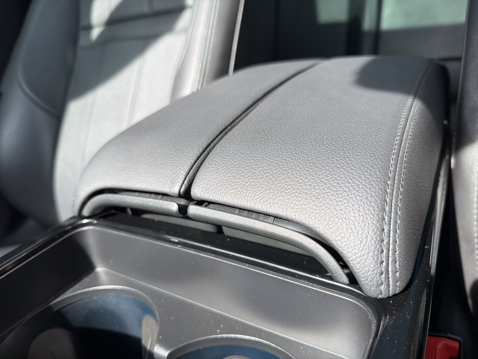 Used 2023 Land Rover Range Rover Evoque R-Dynamic SE image 54