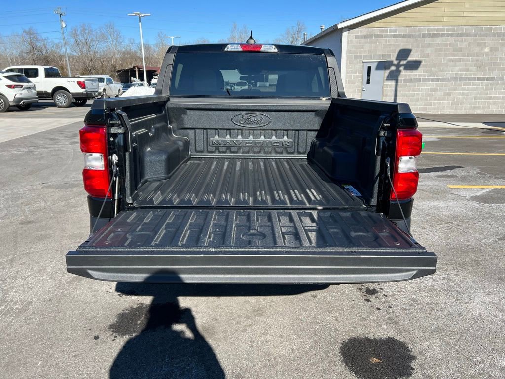 Used 2025 Ford Maverick XL image 17