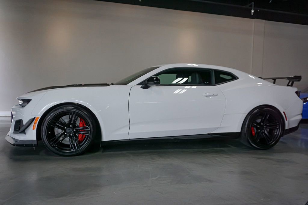 Used 2020 Chevrolet Camaro ZL1 image 35