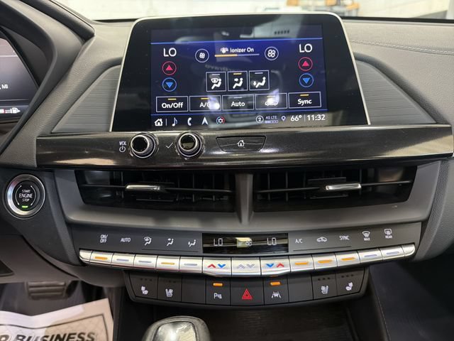 Certified 2023 Cadillac CT4 Premium Luxury AWD/4WD image 19