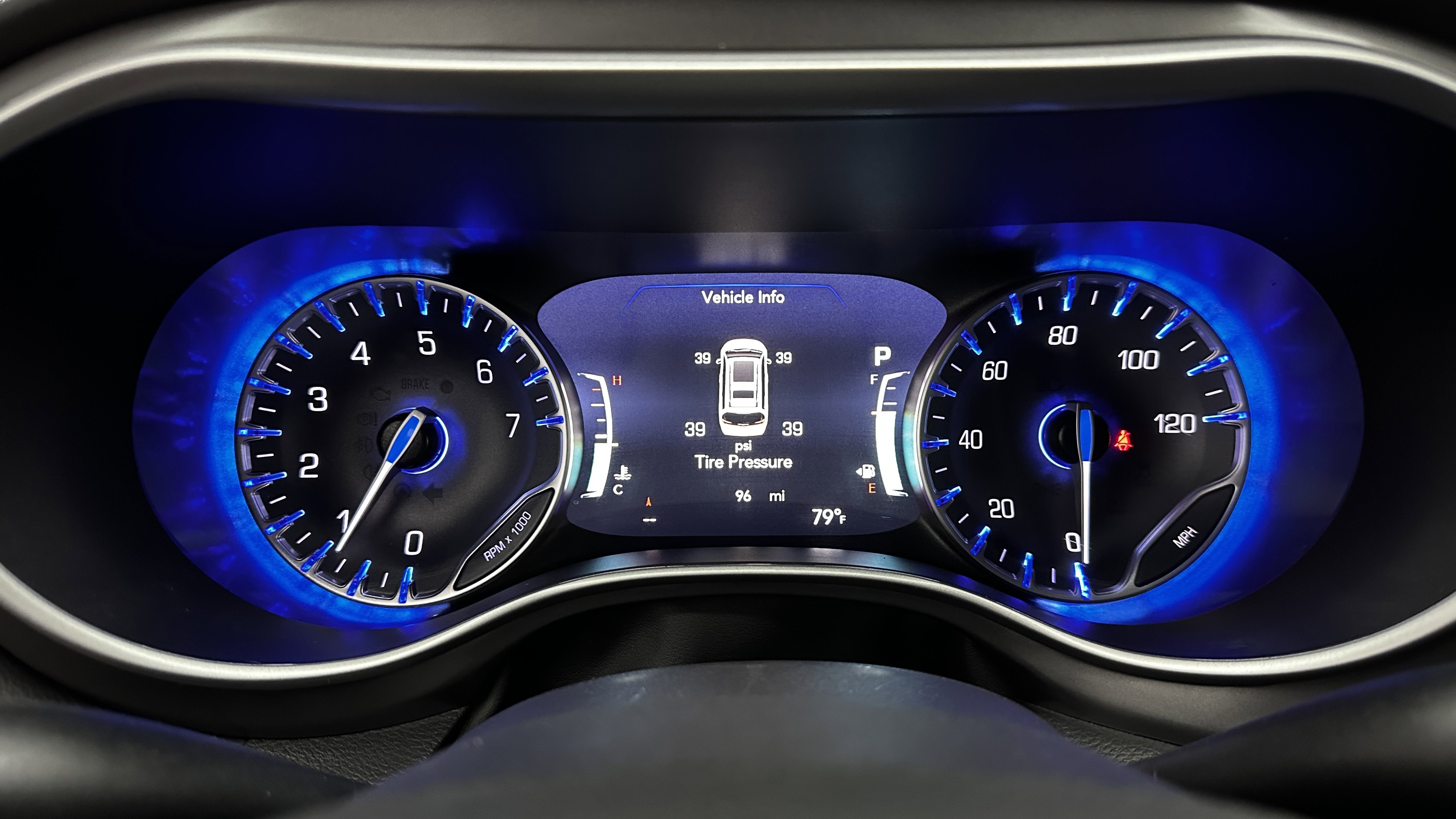 Used 2025 Chrysler Pacifica Select image 21