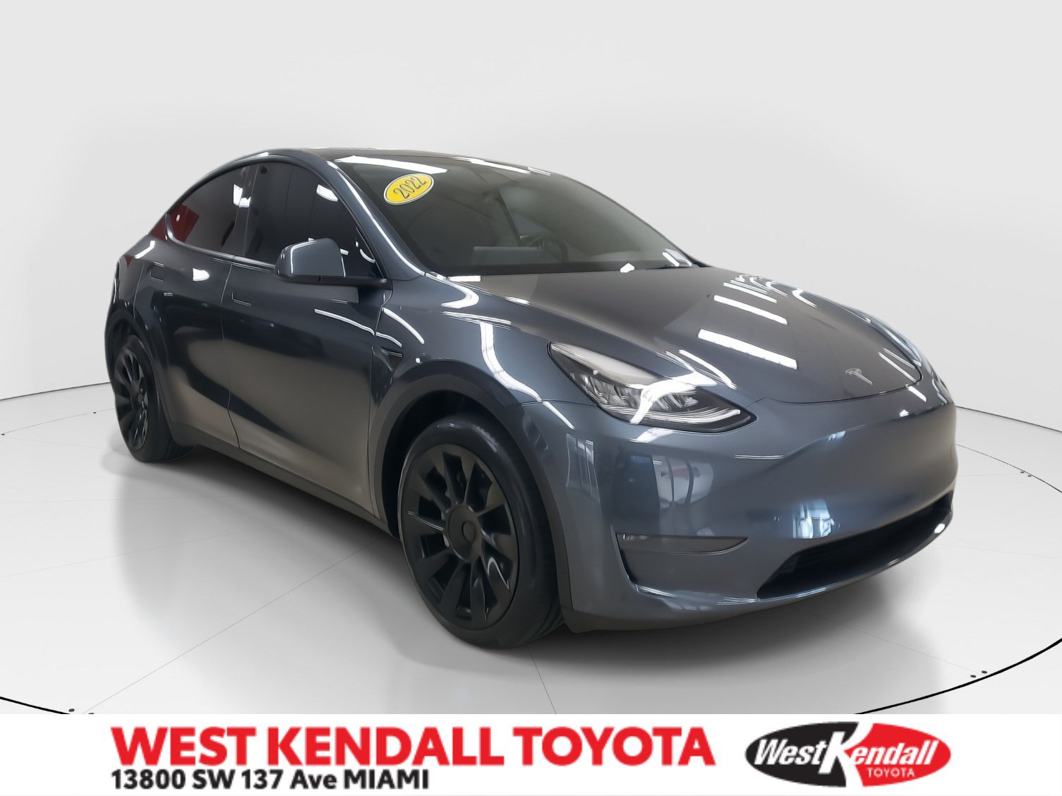 Used 2022 Tesla Model Y Long Range AWD/4WD image 1