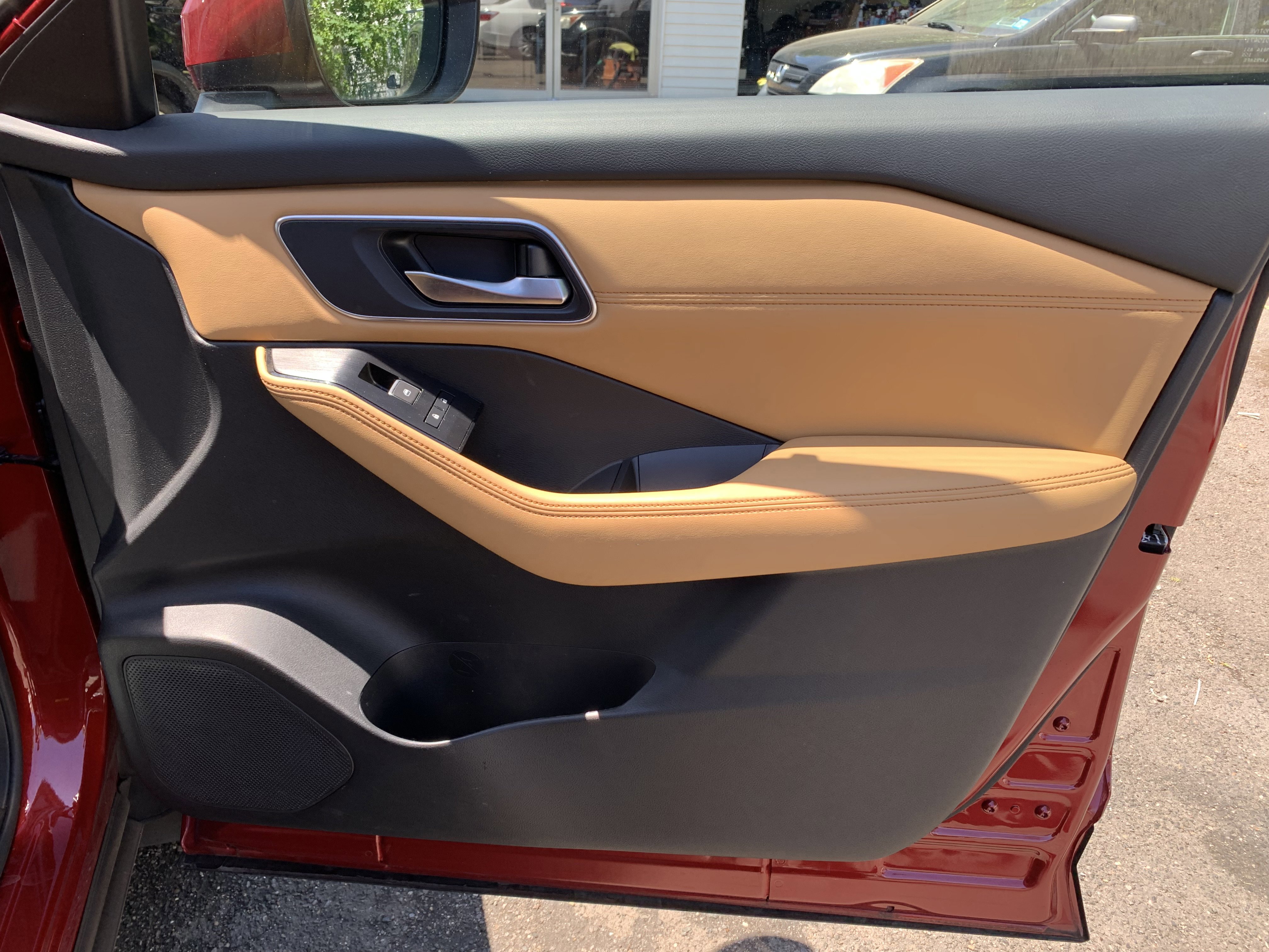 Used 2023 Nissan Rogue Platinum image 26