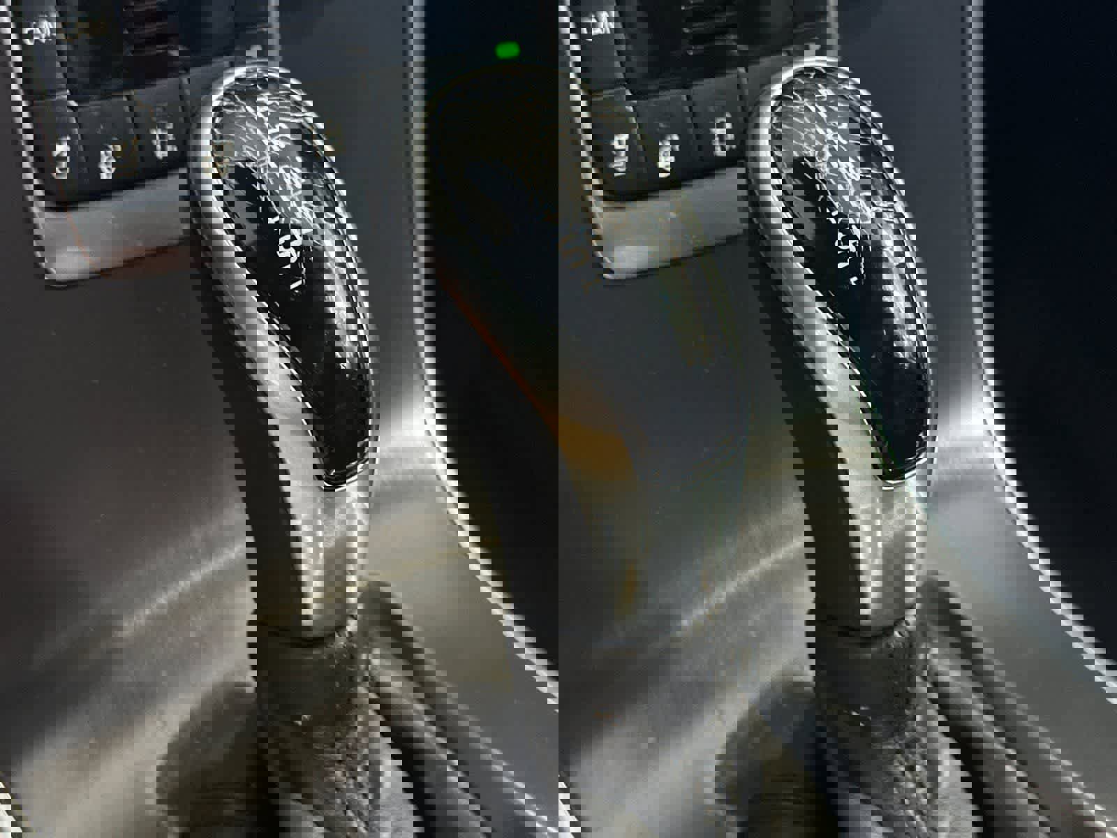 Used 2015 Volvo XC60 T6 Platinum image 22