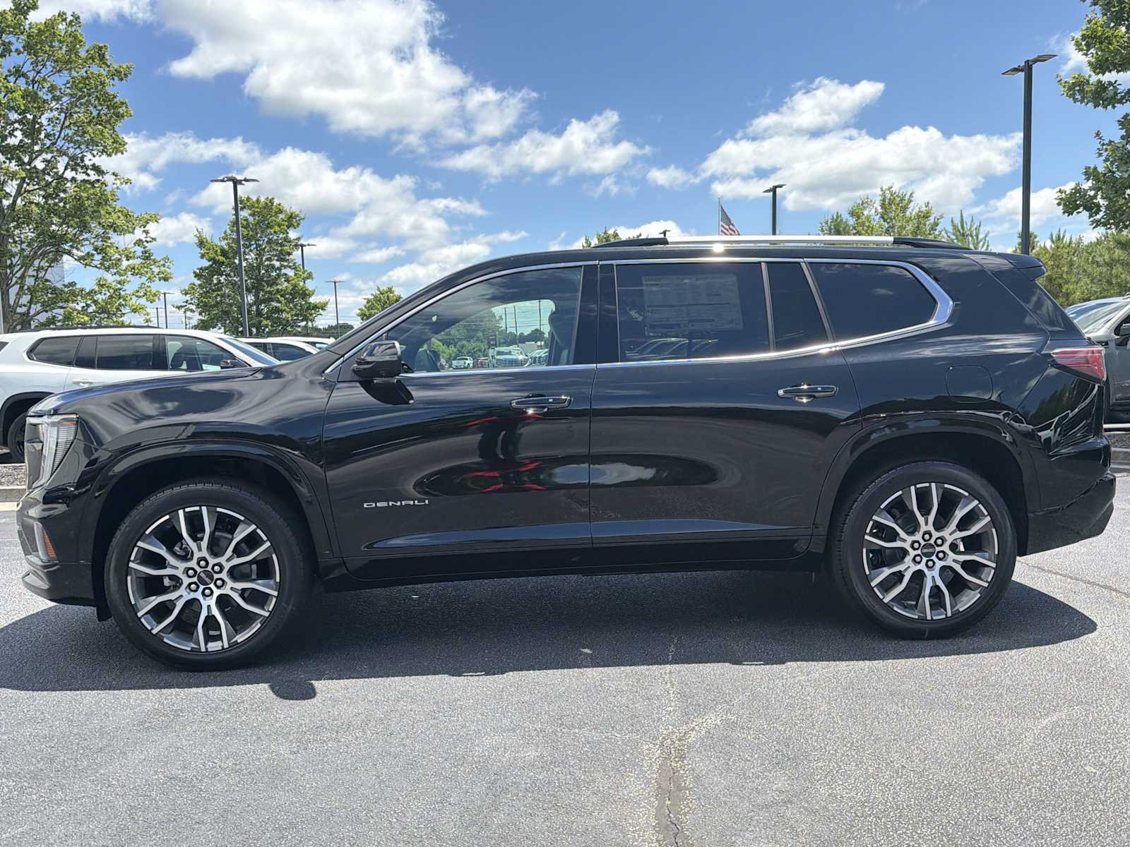 New 2026 GMC Acadia Denali Ultimate FWD image 24