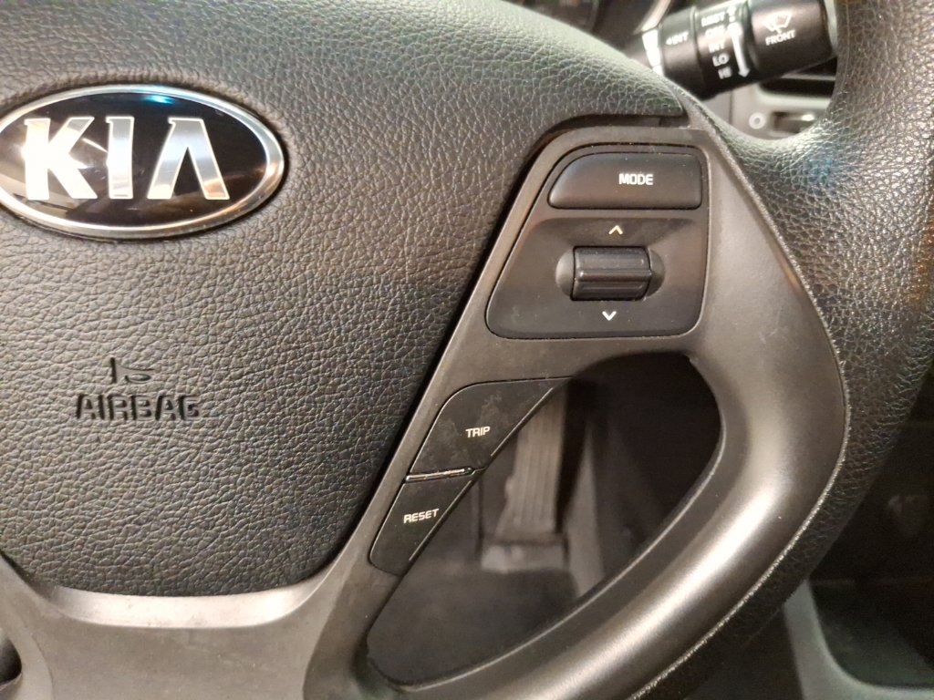 Used 2017 Kia Forte LX FWD image 19