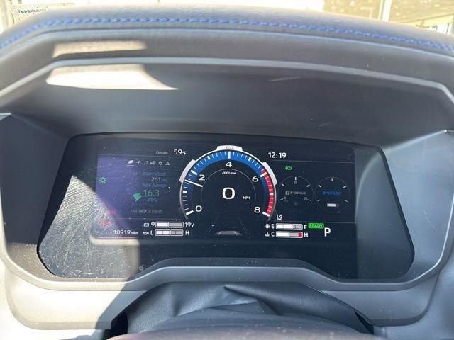 Used 2025 Toyota Tundra Platinum image 33