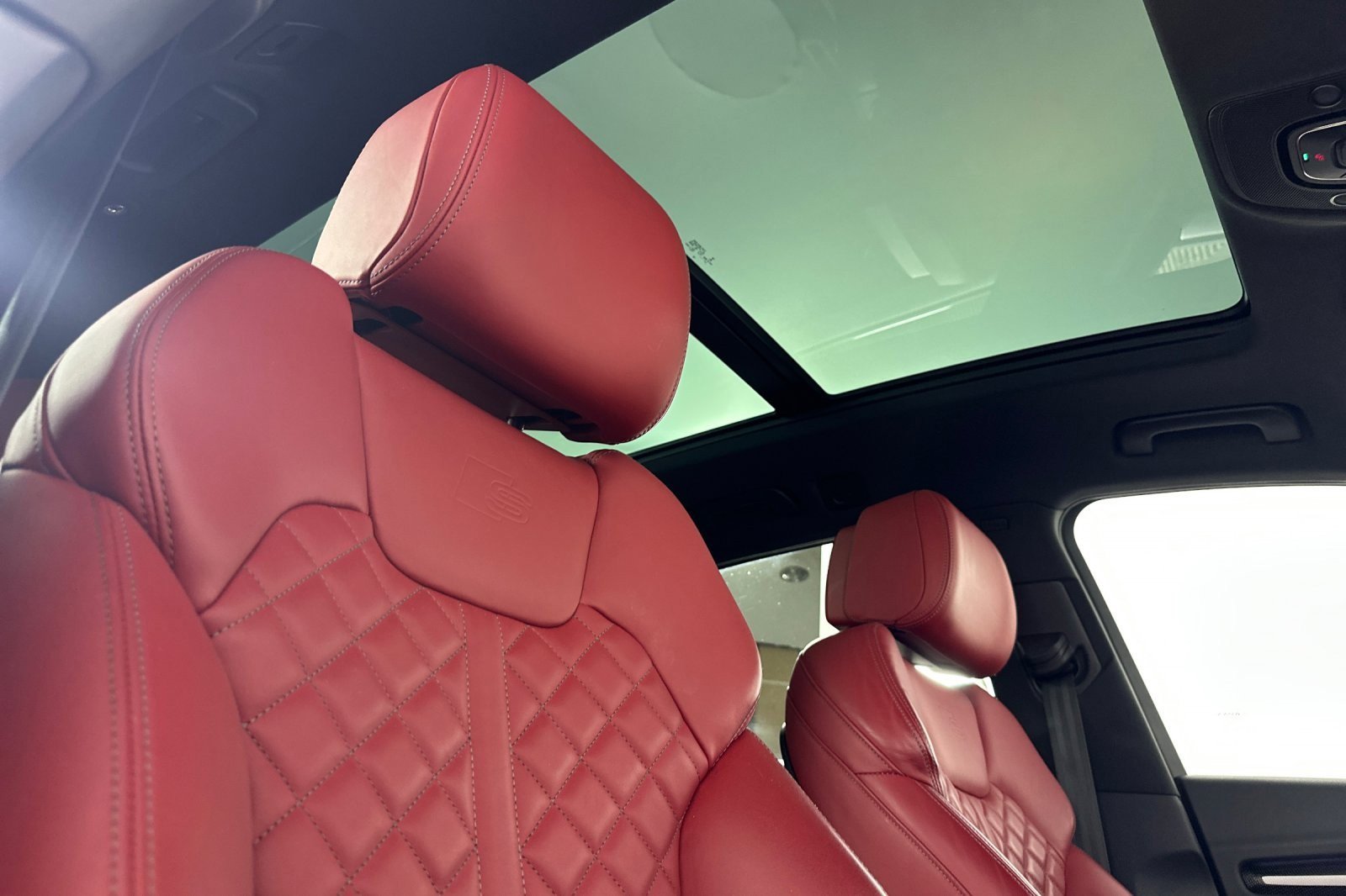 Used 2023 Audi SQ5 Prestige w/ Prestige Package image 16