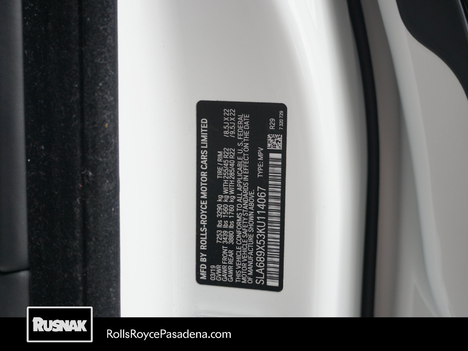 Certified 2019 Rolls-Royce Cullinan AWD/4WD image 38