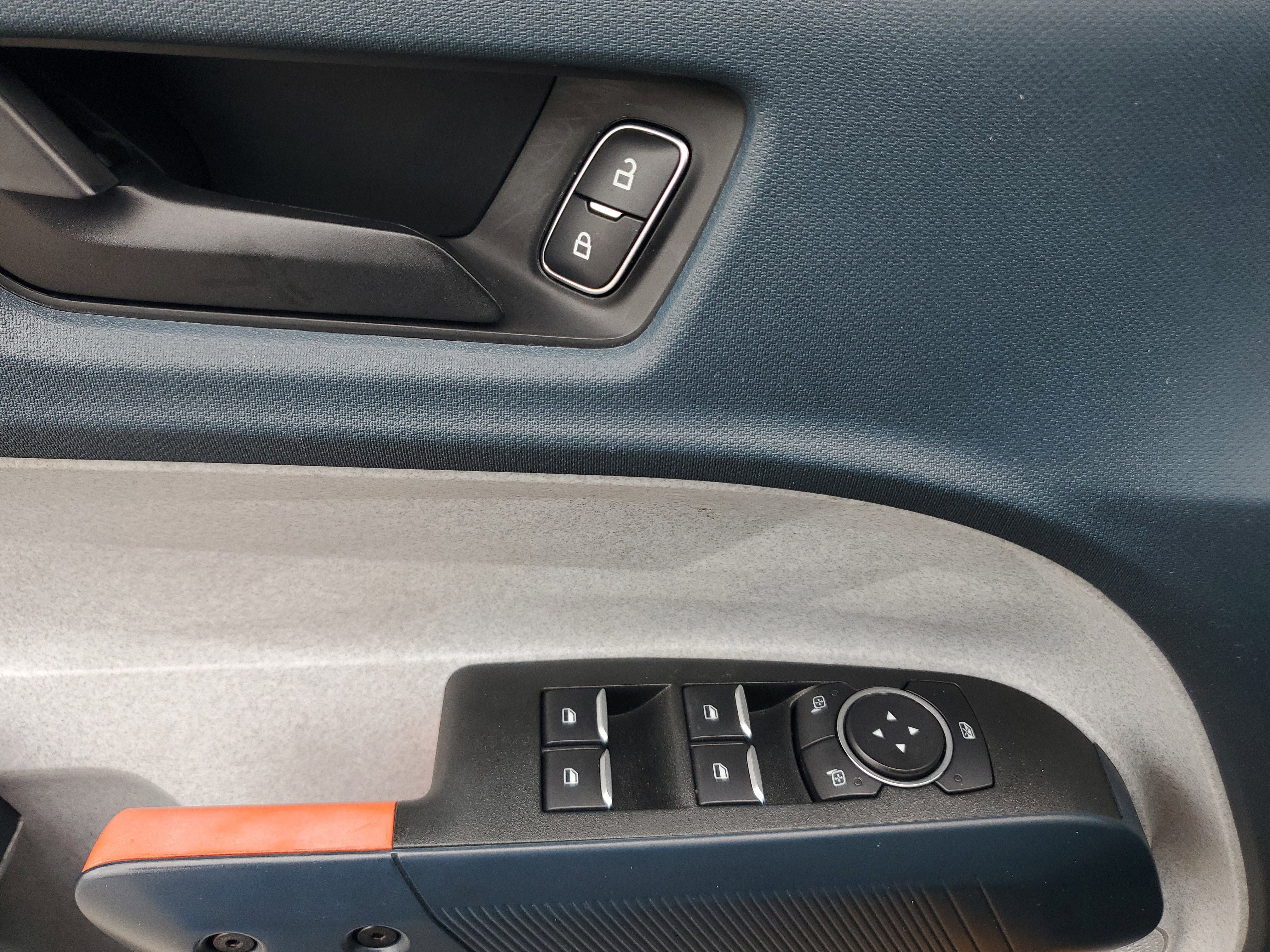 Used 2022 Ford Maverick XLT image 25