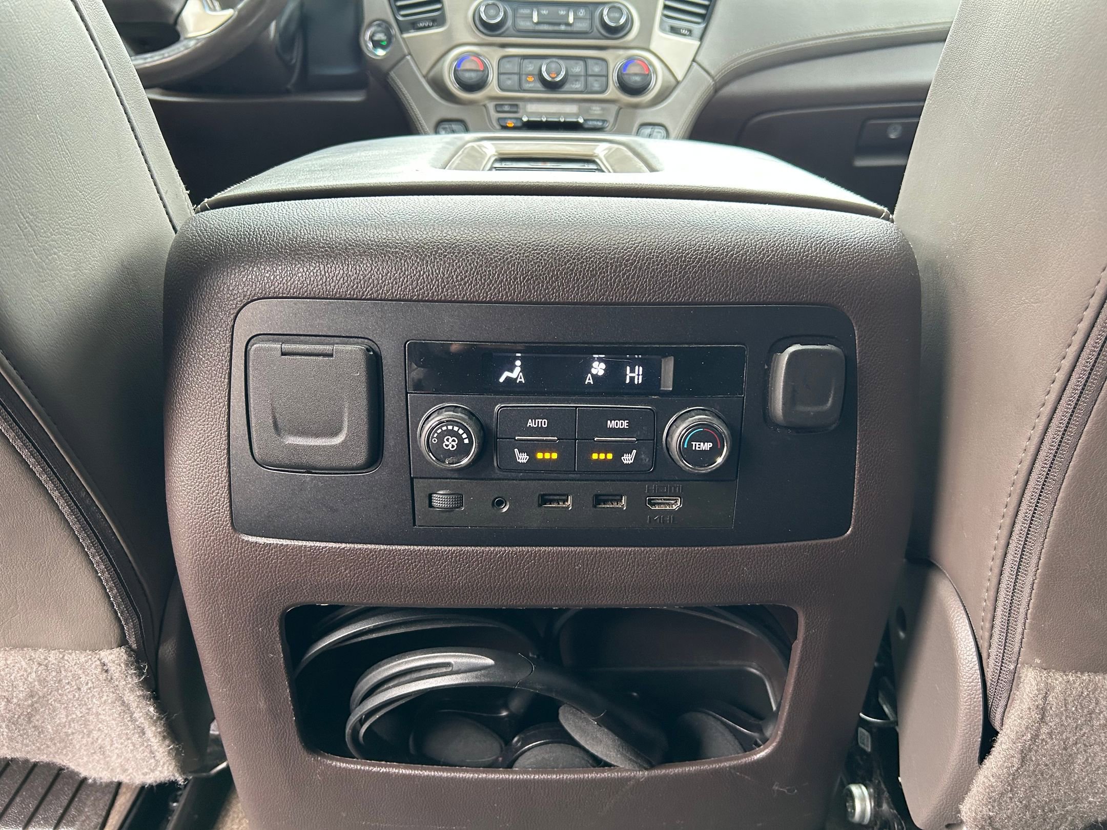 Used 2018 GMC Yukon XL Denali w/ Open Road Package AWD/4WD image 27