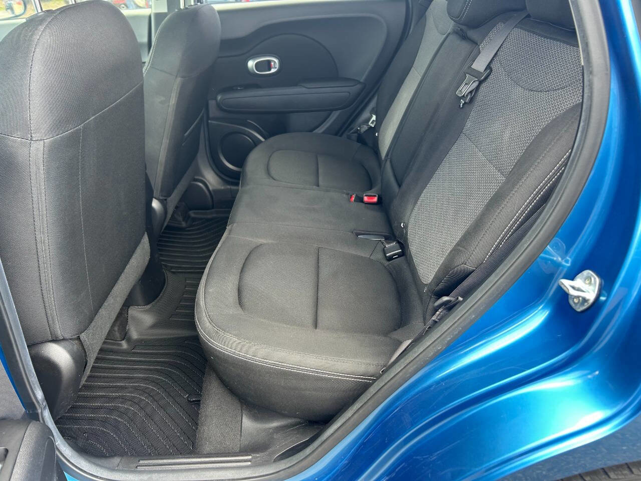 Used 2019 Kia Soul + FWD image 15