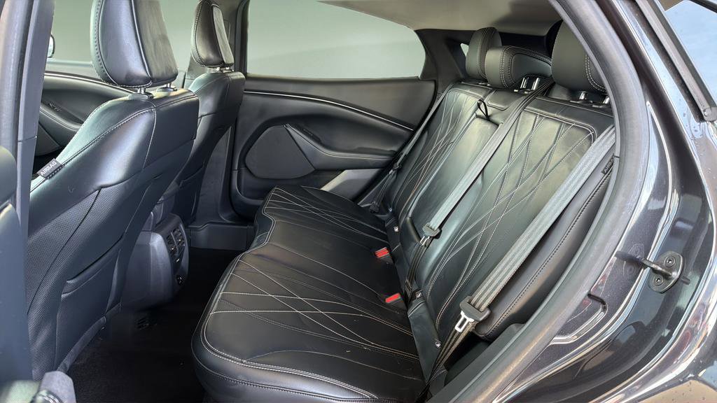 Used 2022 Ford Mustang Mach-E Select image 19