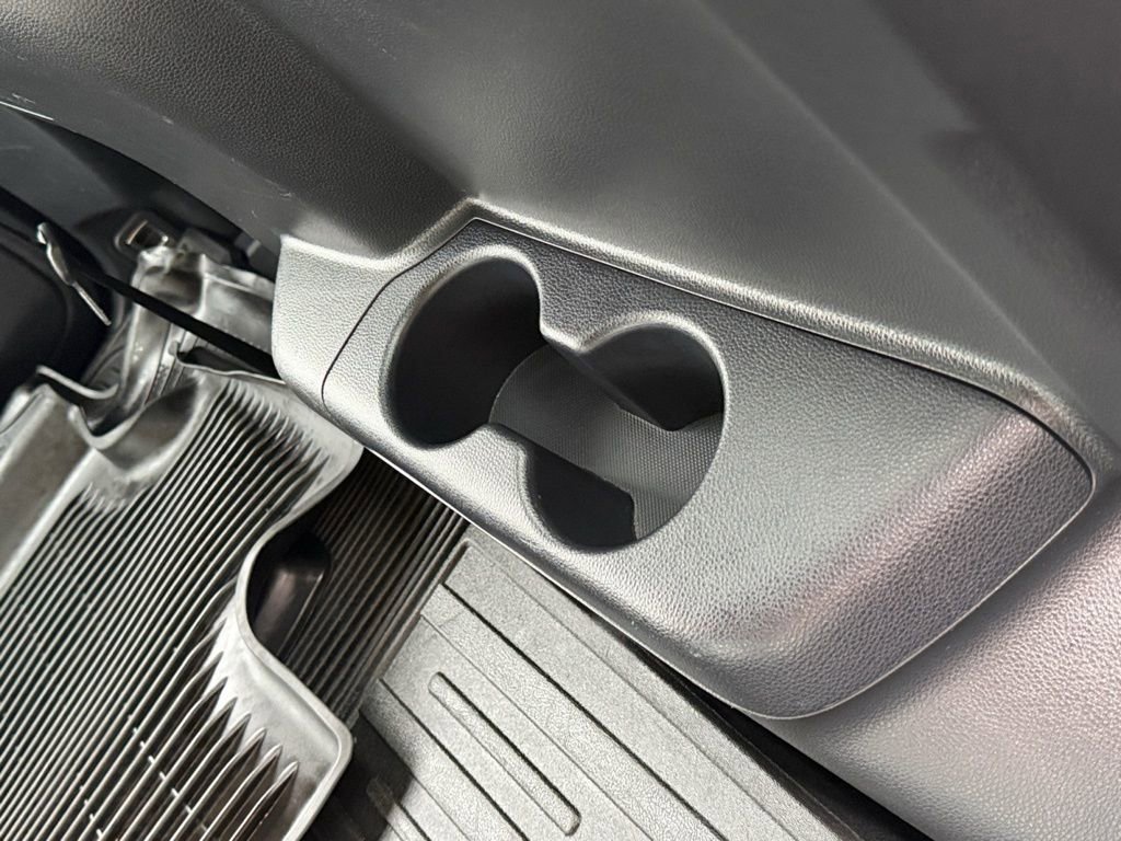 Used 2021 Toyota Highlander XLE image 29