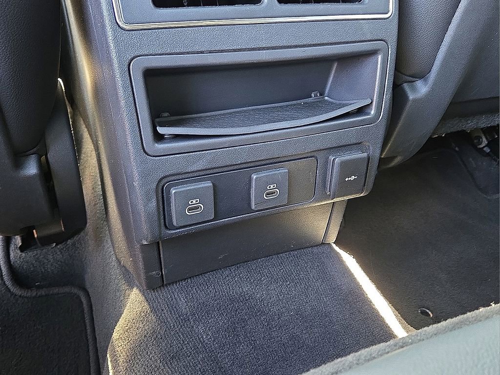 Used 2024 Jaguar F-PACE R-Dynamic S image 15