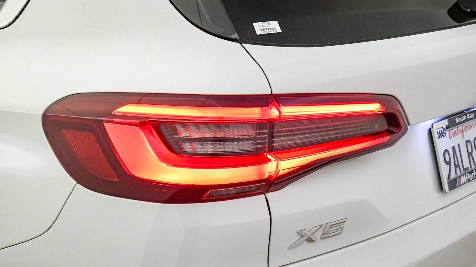 Certified 2022 BMW X5 sDrive40i w/ Premium Package RWD image 11