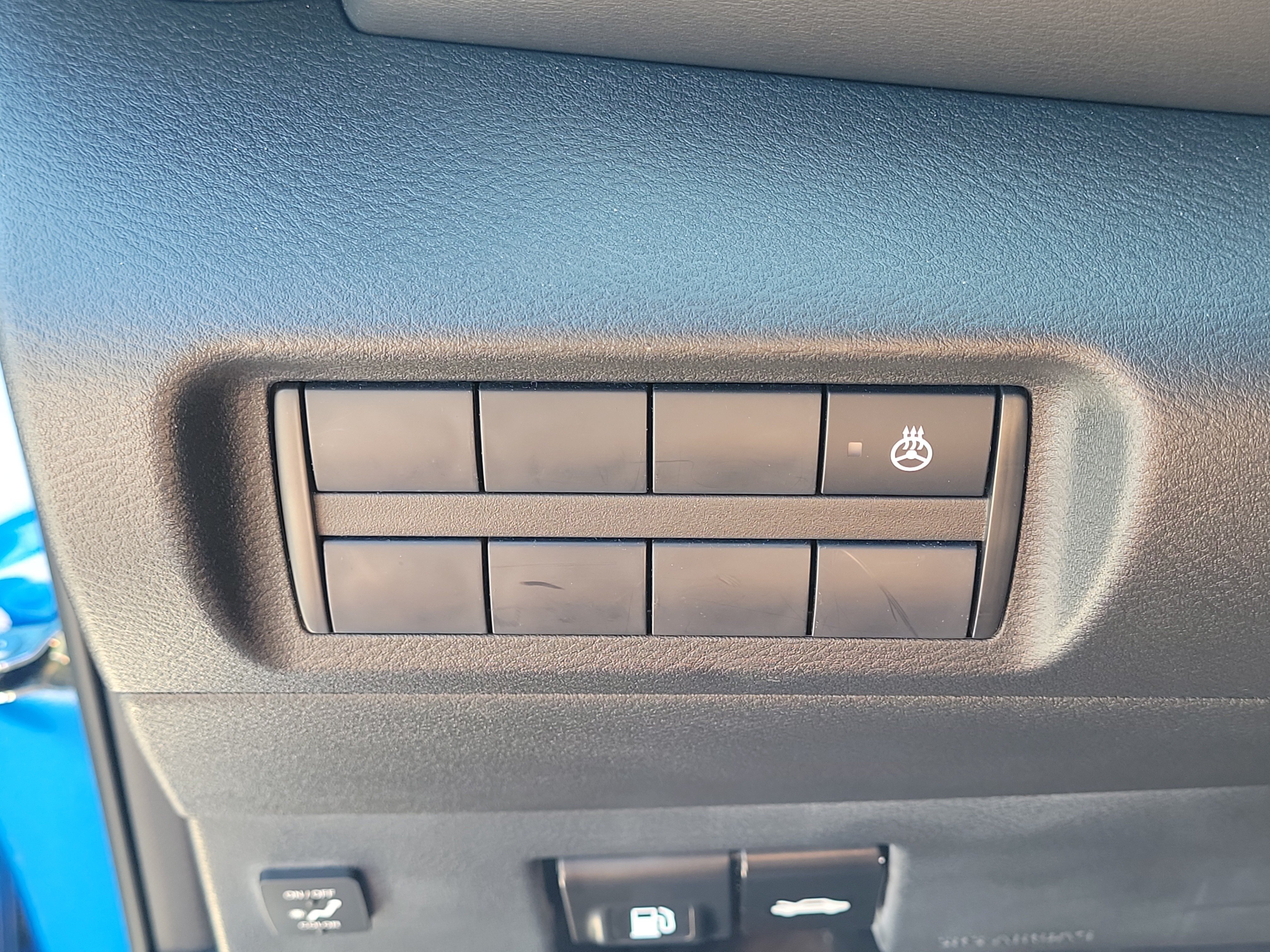 Certified 2021 Nissan Kicks SR w/ SR Premium Package FWD image 23