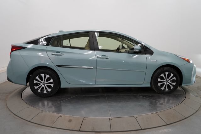 Used 2020 Toyota Prius XLE AWD/4WD image 8