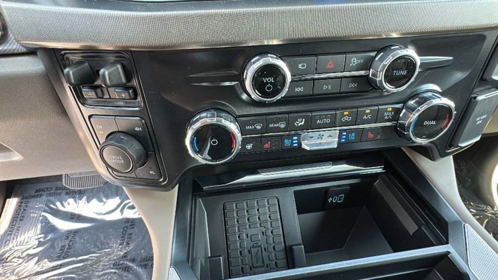 New 2026 Ford F350 Lariat image 14