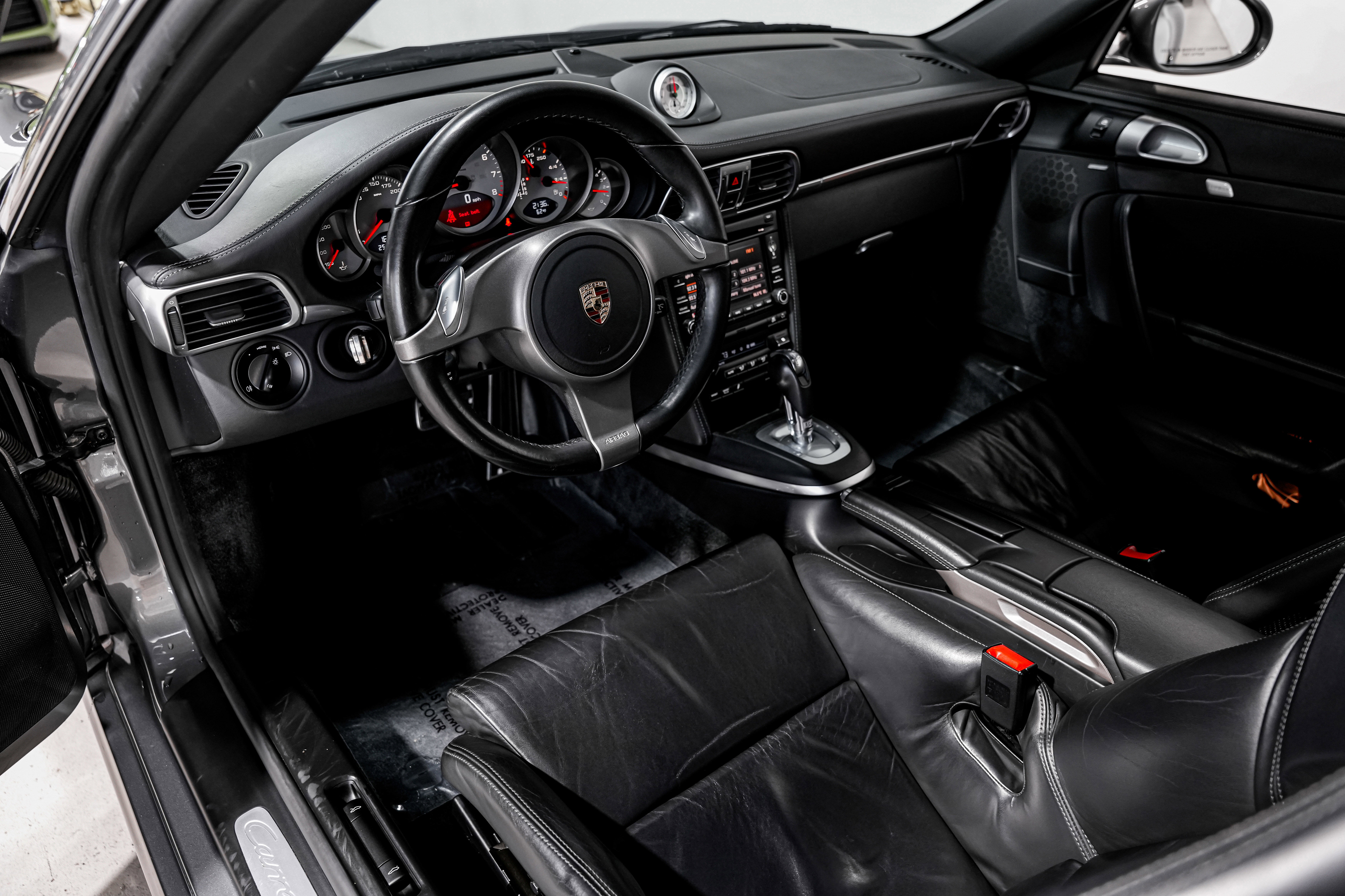 Used 2009 Porsche 911 Carrera 4S image 9