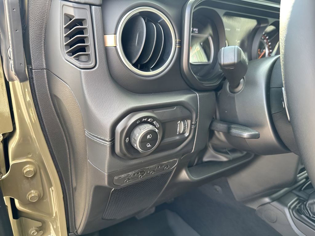 New 2025 Jeep Gladiator Sport AWD/4WD image 29
