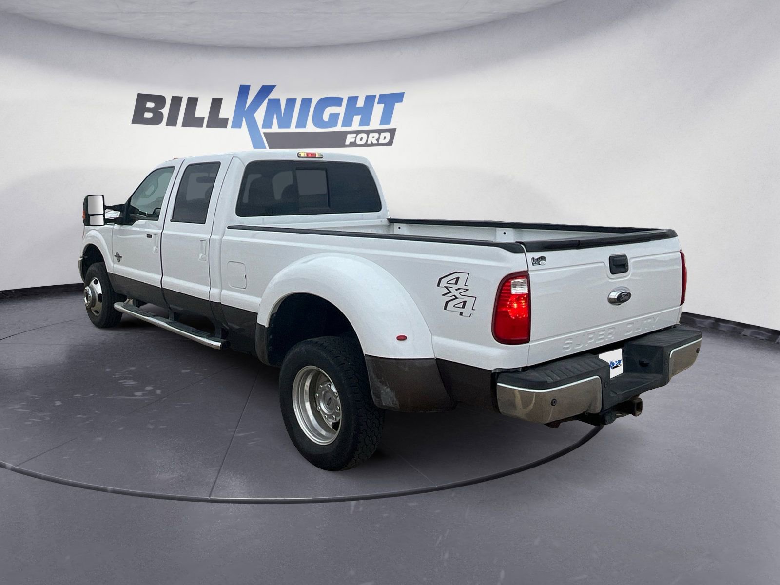 Used 2015 Ford F350 Lariat w/ Lariat Ultimate Package image 3