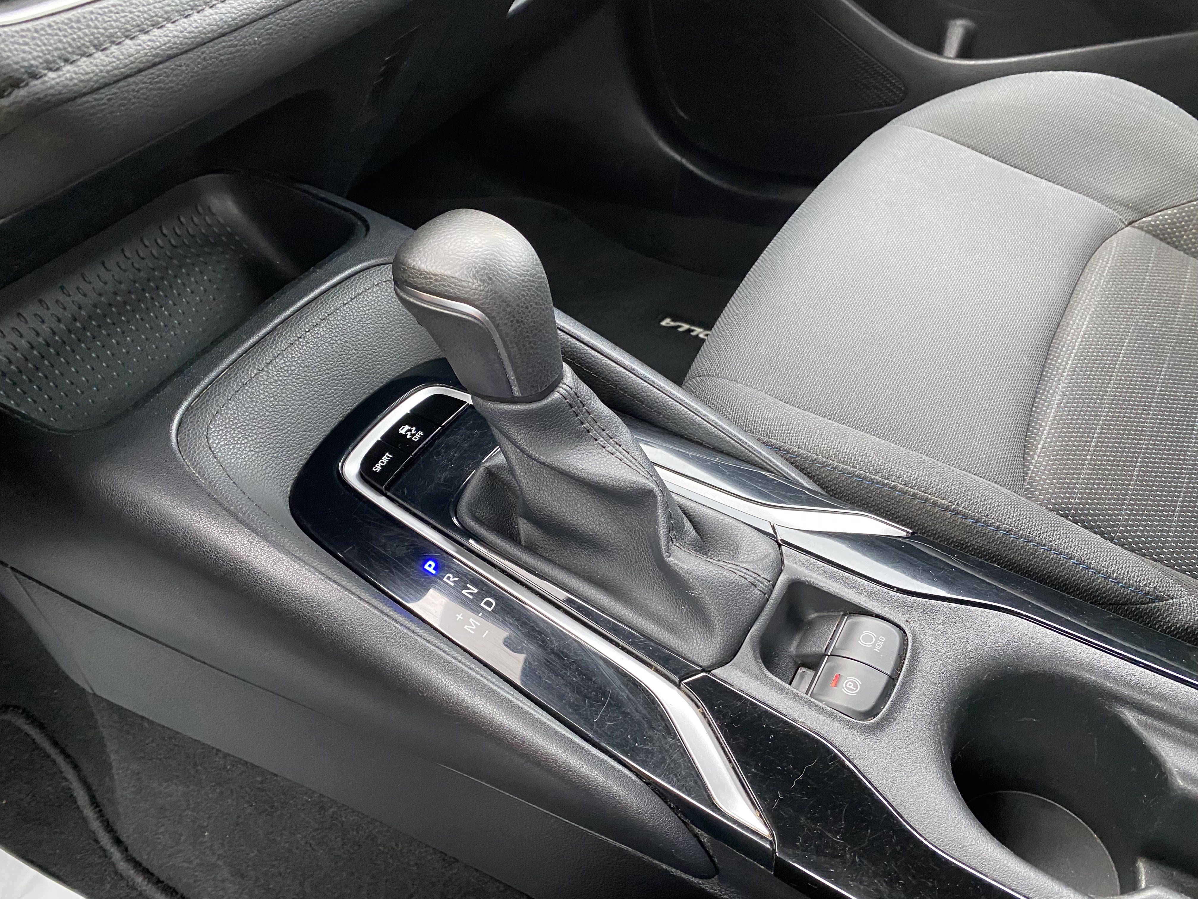 Used 2020 Toyota Corolla SE FWD image 27