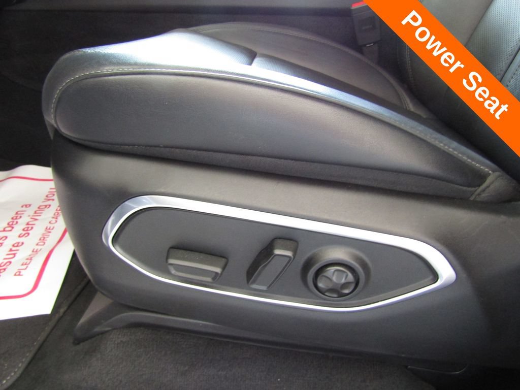 Used 2025 Jeep Wagoneer L Series II AWD/4WD image 15