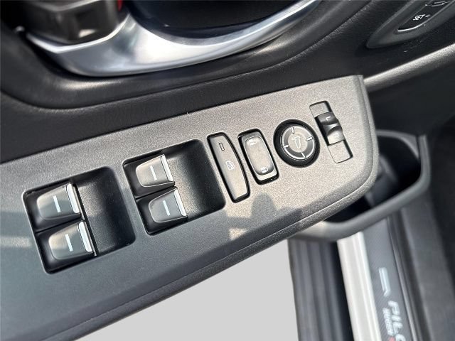 Certified 2023 Honda Pilot EX-L image 17