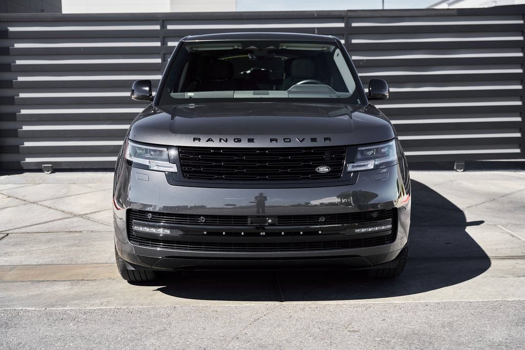 Used 2024 Land Rover Range Rover SE AWD/4WD image 12