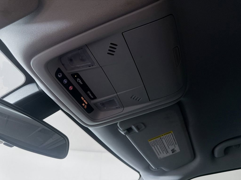 Used 2021 Chevrolet Blazer LT image 31