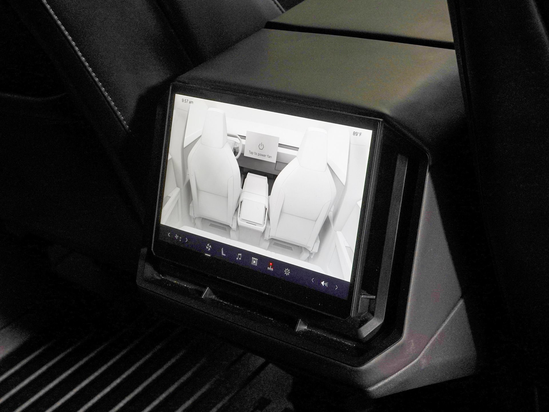 Used 2024 Tesla Cybertruck AWD Crew Cab image 11
