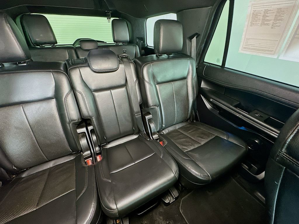 Used 2019 Ford Expedition XLT w/ Equipment Group 202A image 14