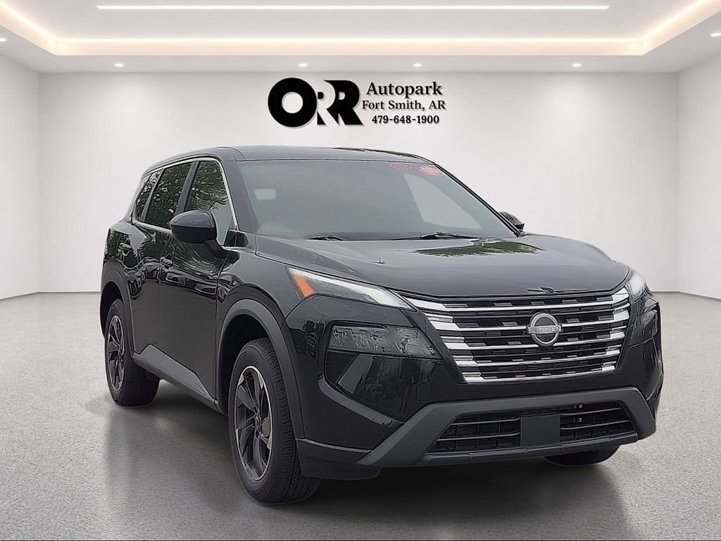 Used 2025 Nissan Rogue SV