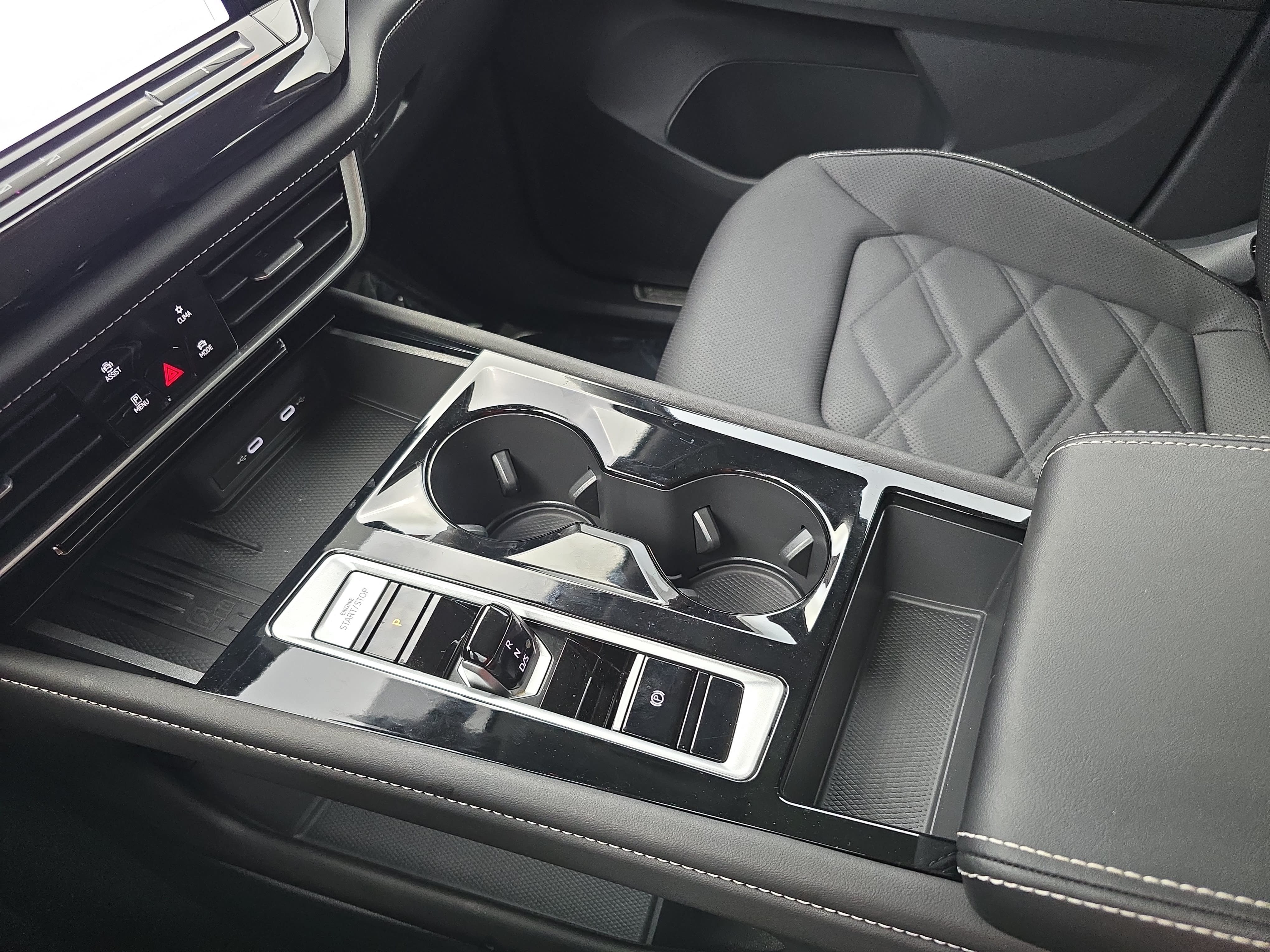 Certified 2025 Volkswagen Atlas SE AWD/4WD image 26