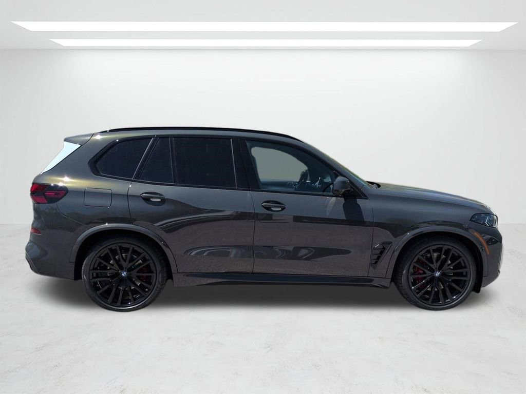 New 2026 BMW X5 xDrive40i w/ Executive Package image 3