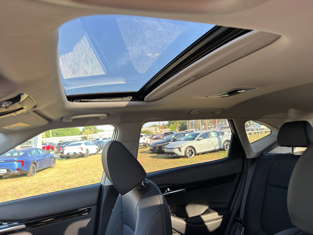New 2026 Kia Seltos EX FWD image 12
