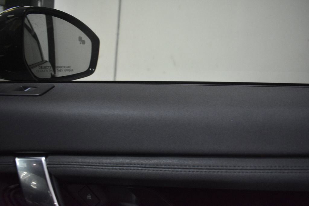 Used 2022 Land Rover Discovery Sport S image 21