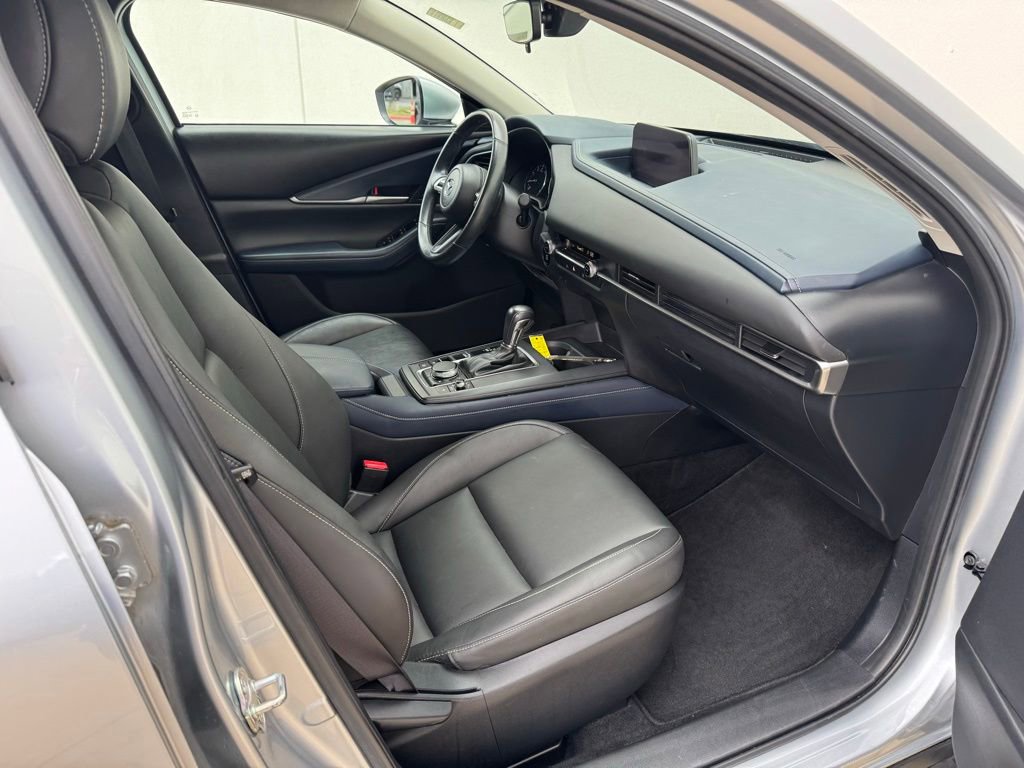 Used 2020 MAZDA CX-30 FWD w/ Select Package image 16