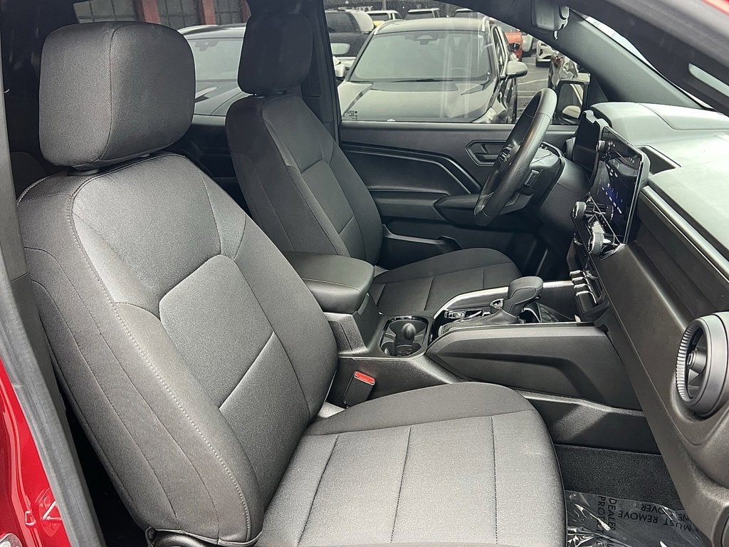 Used 2023 Chevrolet Colorado Trail Boss w/ Technology Package image 28